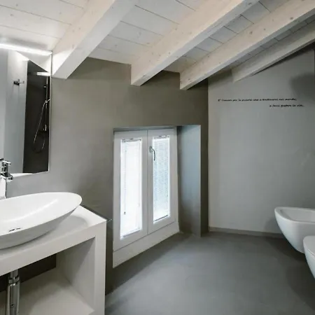 Casa Felice By Porta Collection Appartement Luino
