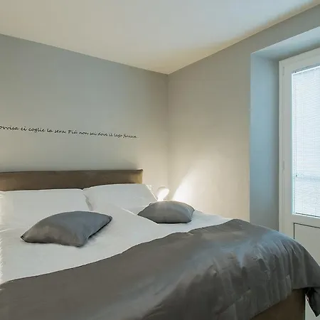 Charming Moment Di Porta - Residenza Felice Apartment Luino