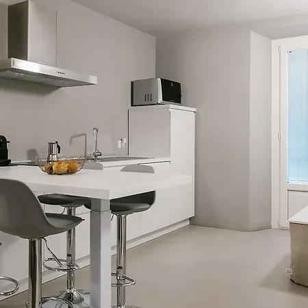 Apartment Charming Moment Di Porta - Residenza Felice Luino