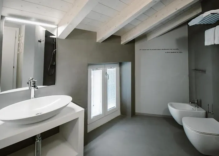 Casa Felice By Porta Collection Lägenhet Luino
